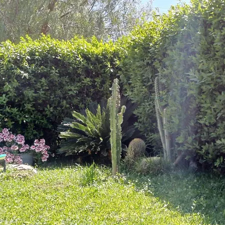 Country House La Virgy With Exclusive Pool And Sea View بيت للعطل