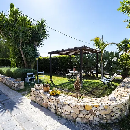La Virgy Per Noto With Share Swimming Pool With Wonderful Sea View *