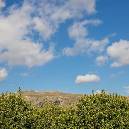 Country House La Virgy With Exclusive Pool And Sea View بيت للعطل *